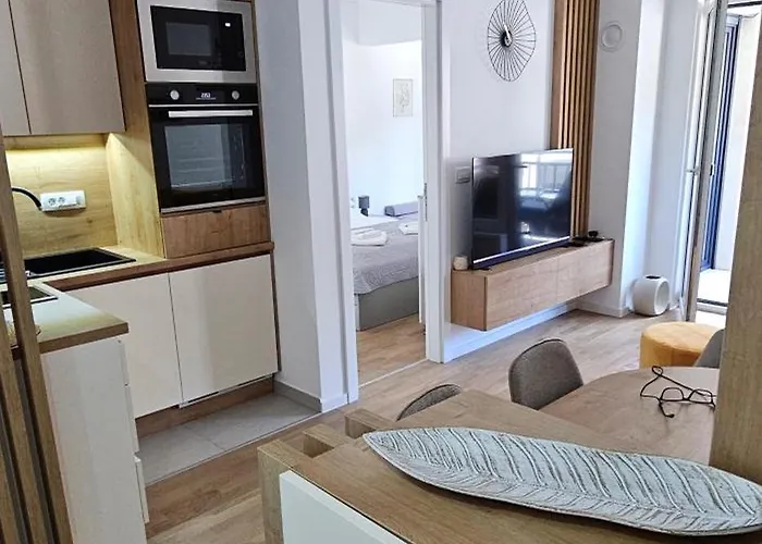 Appartamento Faridani, Besplatan Parking I Ostava Za Skije I Bicikla *